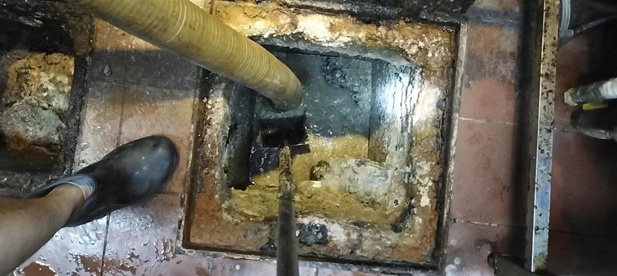 云岩污水池清理一般都有毒气，怎么预防中毒呢？